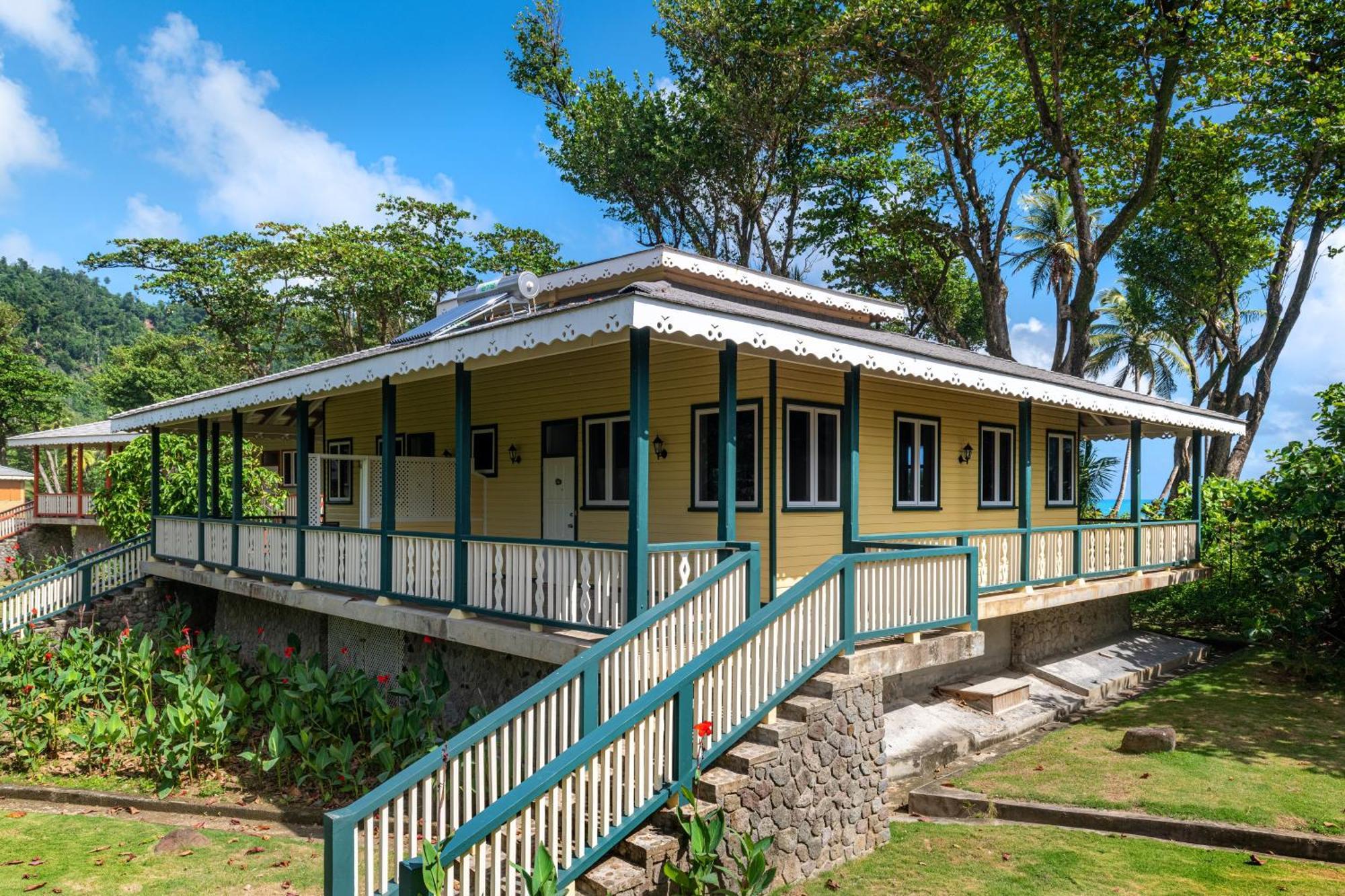 Rosalie Bay Eco Resort & Spa 외부 사진