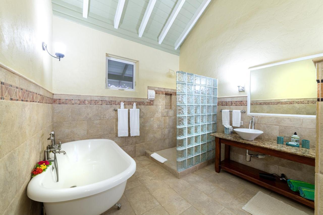 Rosalie Bay Eco Resort & Spa 외부 사진